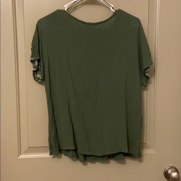 Top - Picture 2 of 2